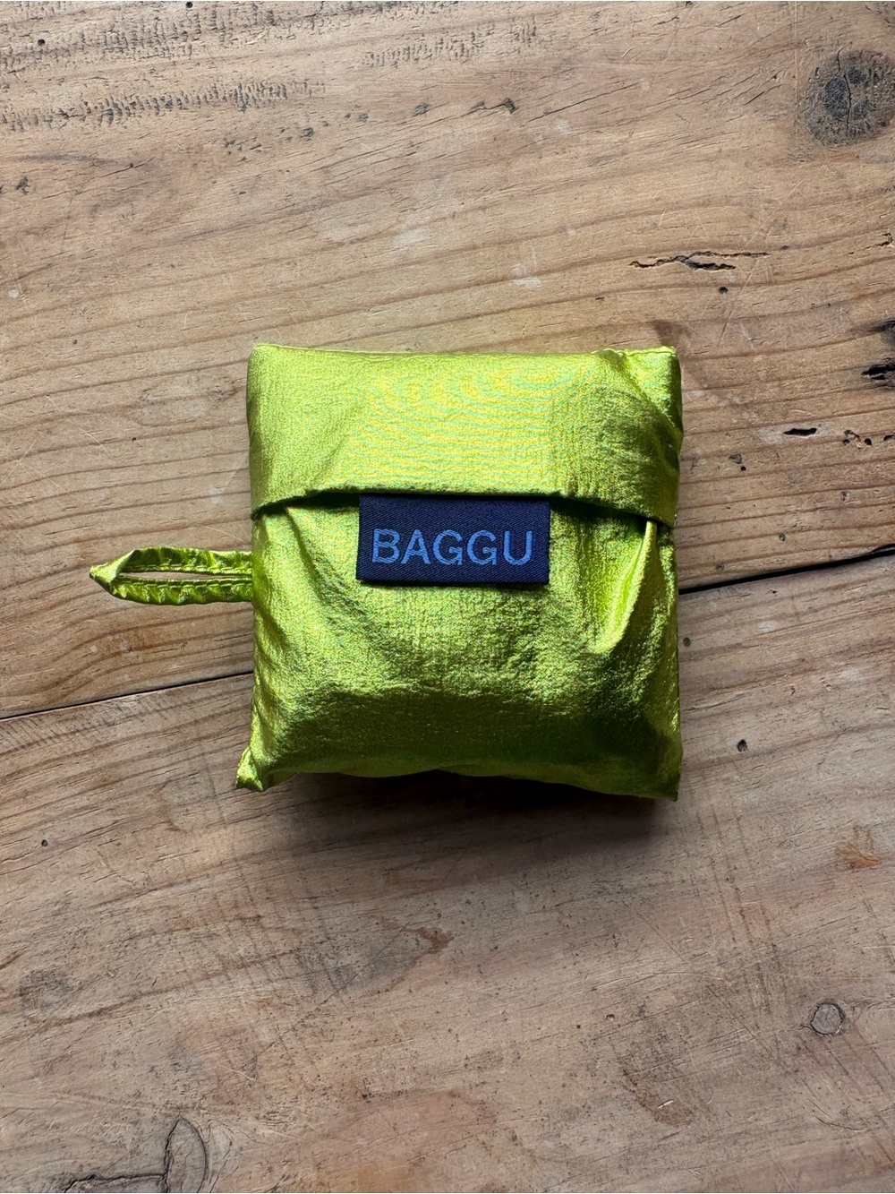 BAGGU Metallic Tote in Neon Lime Green - Picture 3 of 8